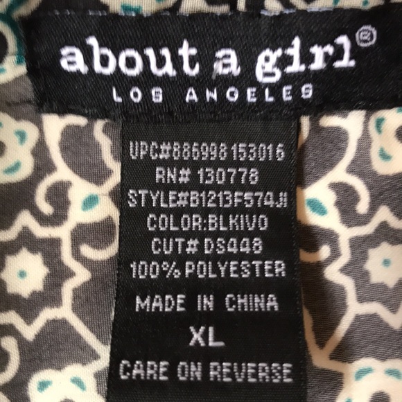 Free with a bundle band collar semi sheer roomy medallion print tunic/shirt EUC - Picture 2 of 7